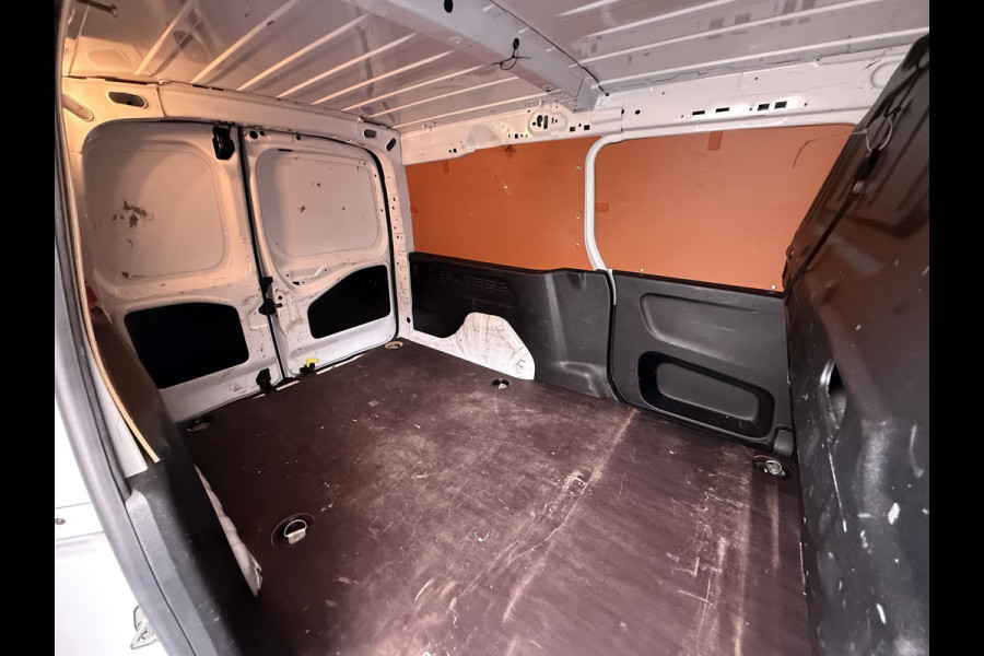 Opel Combo 1.5D 131PK L2H1 Trekhaak Euro 6 Airco Navi Camera Euro 6 Cruise Control Pdc DAB Edition Schuifdeur Betonplex Vloer Wandbetimmering 1.200KG Trekgewicht 1e Eigenaar Zeer compleet!