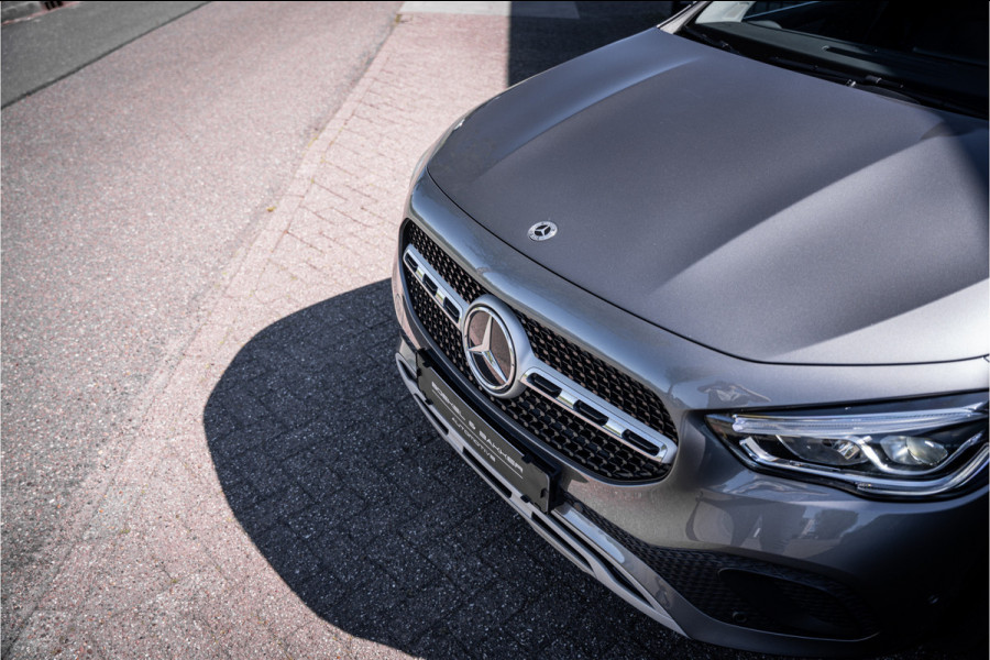 Mercedes-Benz GLA 250 e Style ** Panodak ** Trekhaak ** LED **