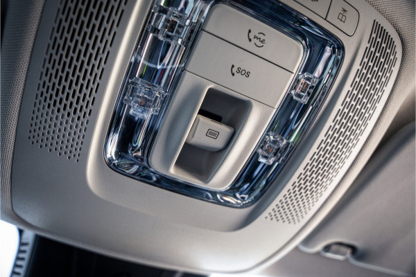 Mercedes-Benz GLA 250 e Style ** Panodak ** Trekhaak ** LED **