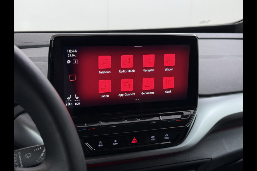 Volkswagen ID.4 First 82kWh Trekhaak Warmtepomp SOH 90% Adap.Cruise Stoelverwarming Apple Carplay Android Auto Navi Ecc Camera Lmv 20" Voorruitverwarming Privacy Glas Led DAB 1.000KG Trekgewicht Origineel Nederlandse Auto