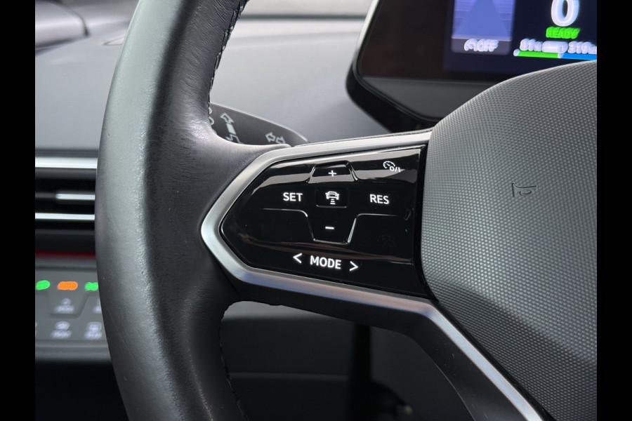 Volkswagen ID.4 First 82kWh Trekhaak Warmtepomp SOH 90% Adap.Cruise Stoelverwarming Apple Carplay Android Auto Navi Ecc Camera Lmv 20" Voorruitverwarming Privacy Glas Led DAB 1.000KG Trekgewicht Origineel Nederlandse Auto