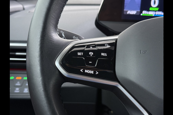 Volkswagen ID.4 First 82kWh Trekhaak Warmtepomp SOH 90% Adap.Cruise Stoelverwarming Apple Carplay Android Auto Navi Ecc Camera Lmv 20" Voorruitverwarming Privacy Glas Led DAB 1.000KG Trekgewicht Origineel Nederlandse Auto