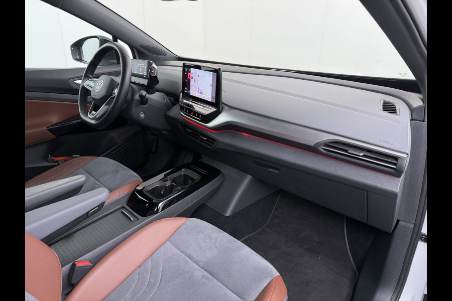 Volkswagen ID.4 First 82kWh Trekhaak Warmtepomp SOH 90% Adap.Cruise Stoelverwarming Apple Carplay Android Auto Navi Ecc Camera Lmv 20" Voorruitverwarming Privacy Glas Led DAB 1.000KG Trekgewicht Origineel Nederlandse Auto