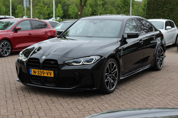 BMW 3 Serie M3 Competition / 360Camera / Carbon / Head-up / Keyless / Leder / 19'' / CarPlay / Dealer onderhouden / Stuur+Stoelverwarming / Dodehoek / DAB / ACC