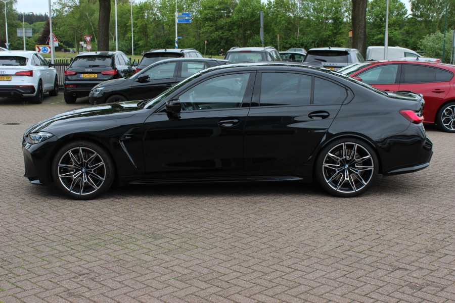 BMW 3 Serie M3 Competition / 360Camera / Carbon / Head-up / Keyless / Leder / 19'' / CarPlay / Dealer onderhouden / Stuur+Stoelverwarming / Dodehoek / DAB / ACC