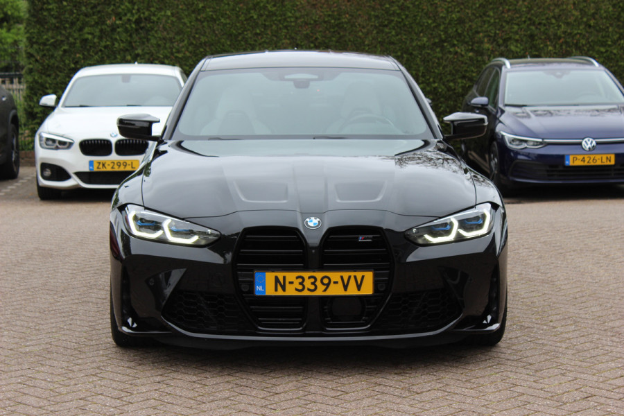 BMW 3 Serie M3 Competition / 360Camera / Carbon / Head-up / Keyless / Leder / 19'' / CarPlay / Dealer onderhouden / Stuur+Stoelverwarming / Dodehoek / DAB / ACC