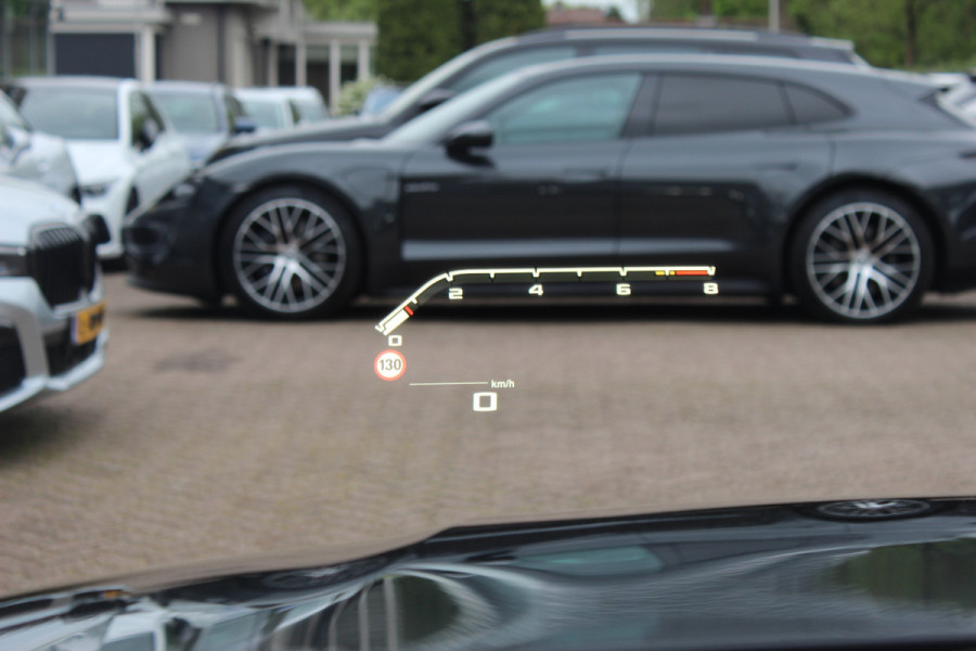 BMW 3 Serie M3 Competition / 360Camera / Carbon / Head-up / Keyless / Leder / 19'' / CarPlay / Dealer onderhouden / Stuur+Stoelverwarming / Dodehoek / DAB / ACC