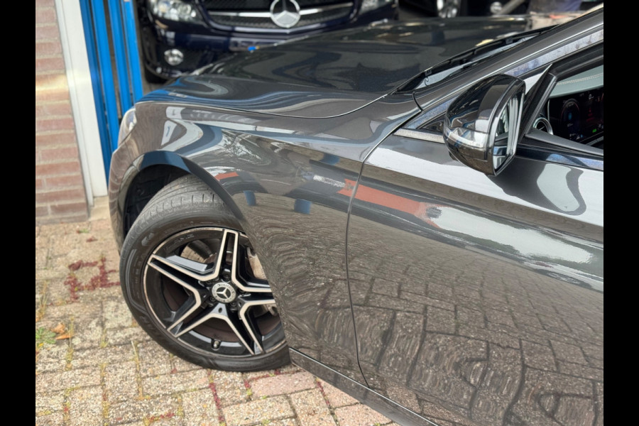 Mercedes-Benz E-Klasse 200 AMG 2022 AUT NAVI LEDER LM NAP!
