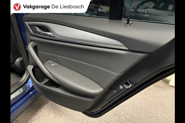 BMW 5 Serie Touring 530e Business Edition Plus / trekhaak / Leder / pdc / 360 camera/cruise Adaptive
