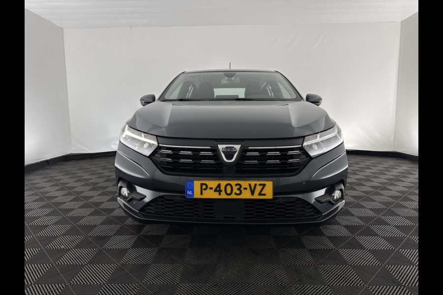 Dacia SANDERO Stepway 1.0 TCe 100 Bi-Fuel Comfort (INCL-BTW) *FULL-LED | NAVI-FULLMAP | BLINDSPOT | HEATED-COMFORTSEATS | CAMERA | KEYLESS | DAB | ECC | PDC | CRUISE | TOWBAR *