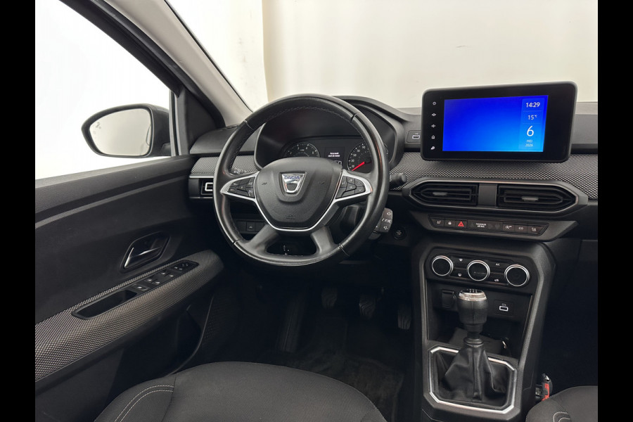 Dacia SANDERO Stepway 1.0 TCe 100 Bi-Fuel Comfort (INCL-BTW) *FULL-LED | NAVI-FULLMAP | BLINDSPOT | HEATED-COMFORTSEATS | CAMERA | KEYLESS | DAB | ECC | PDC | CRUISE | TOWBAR *