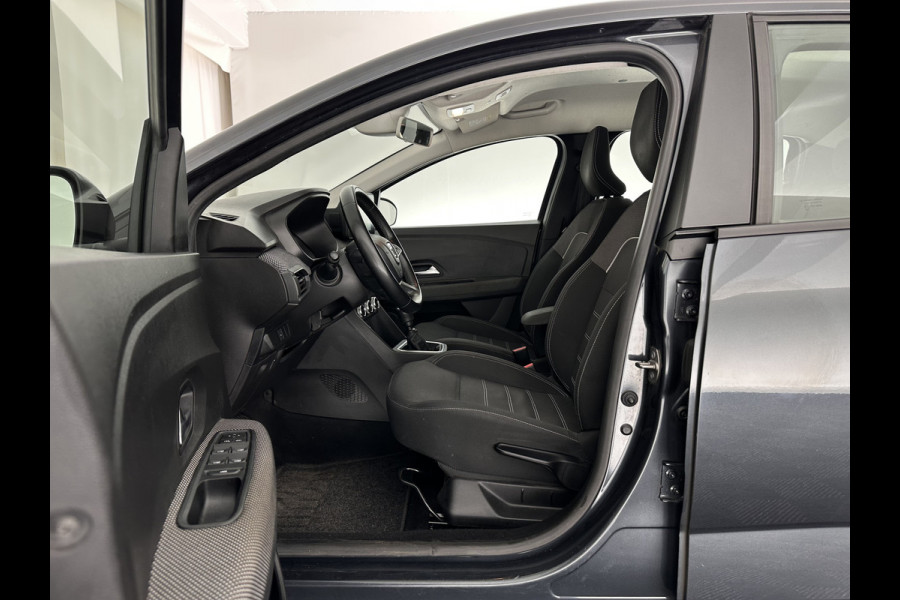 Dacia SANDERO Stepway 1.0 TCe 100 Bi-Fuel Comfort (INCL-BTW) *FULL-LED | NAVI-FULLMAP | BLINDSPOT | HEATED-COMFORTSEATS | CAMERA | KEYLESS | DAB | ECC | PDC | CRUISE | TOWBAR *