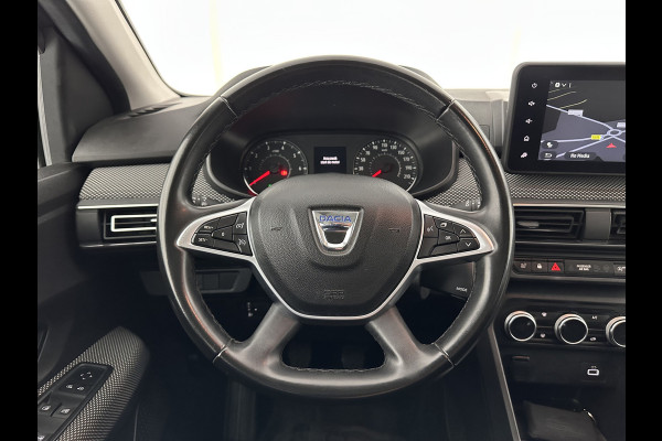 Dacia SANDERO Stepway 1.0 TCe 100 Bi-Fuel Comfort (INCL-BTW) *FULL-LED | NAVI-FULLMAP | BLINDSPOT | HEATED-COMFORTSEATS | CAMERA | KEYLESS | DAB | ECC | PDC | CRUISE | TOWBAR *