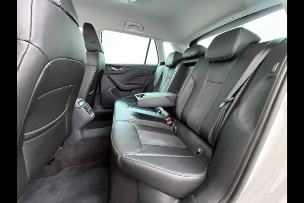 Škoda Kamiq T 111pk 1/2 Leer+Elek.Stoel+Verwarmd Apple Camera Android Auto Navi Ecc Camera Cruise Control Pdc Business Edition Draadloze Tel.lader Lmv 16" Isofix Voorruitverwarming DAB Led 1e Eigenaar Origineel Nederlandse Auto