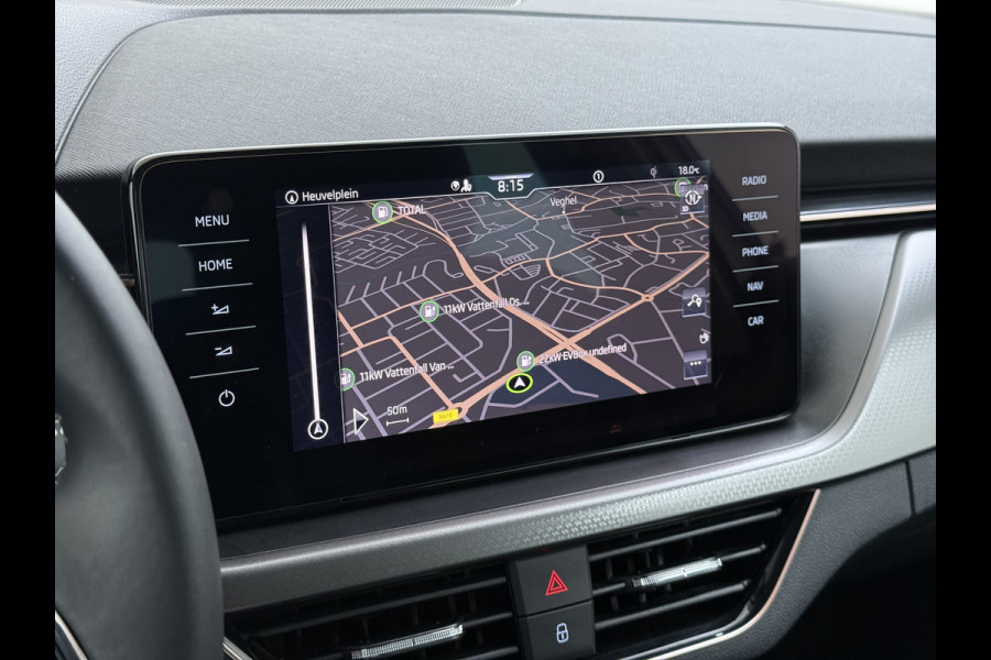 Škoda Kamiq T 111pk 1/2 Leer+Elek.Stoel+Verwarmd Apple Camera Android Auto Navi Ecc Camera Cruise Control Pdc Business Edition Draadloze Tel.lader Lmv 16" Isofix Voorruitverwarming DAB Led 1e Eigenaar Origineel Nederlandse Auto