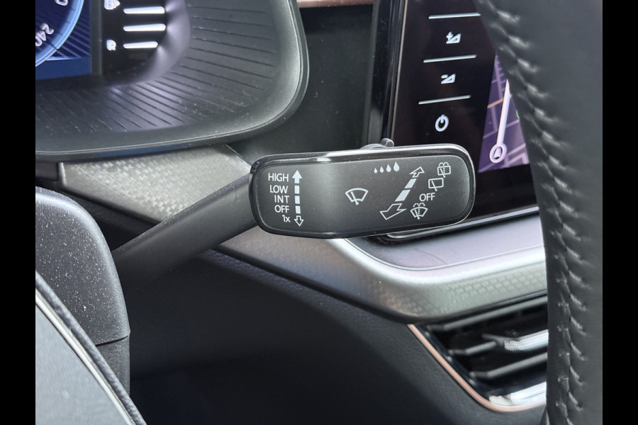 Škoda Kamiq T 111pk 1/2 Leer+Elek.Stoel+Verwarmd Apple Camera Android Auto Navi Ecc Camera Cruise Control Pdc Business Edition Draadloze Tel.lader Lmv 16" Isofix Voorruitverwarming DAB Led 1e Eigenaar Origineel Nederlandse Auto