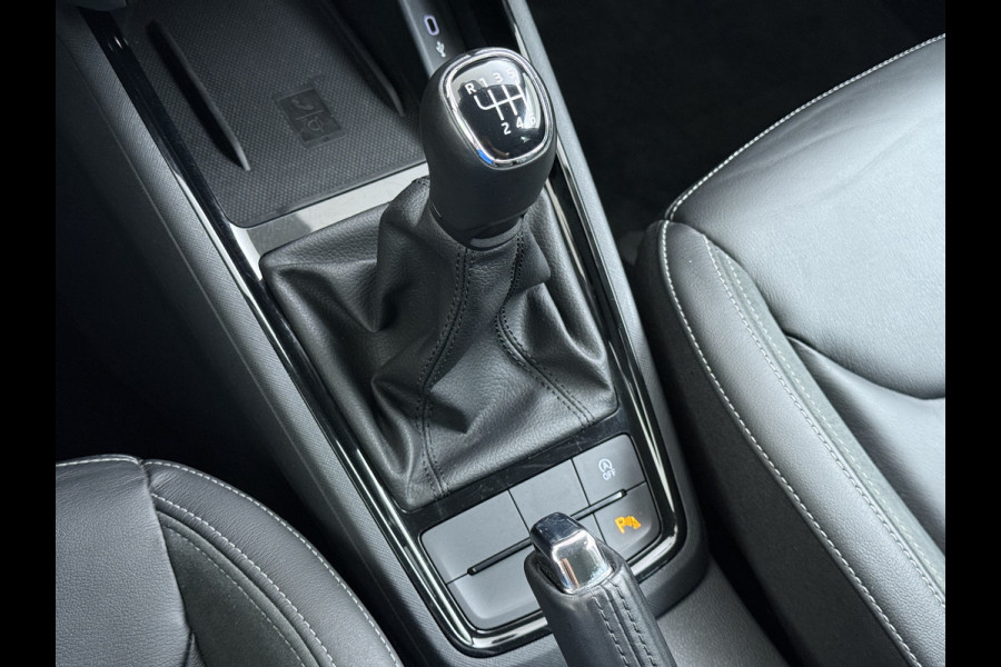 Škoda Kamiq T 111pk 1/2 Leer+Elek.Stoel+Verwarmd Apple Camera Android Auto Navi Ecc Camera Cruise Control Pdc Business Edition Draadloze Tel.lader Lmv 16" Isofix Voorruitverwarming DAB Led 1e Eigenaar Origineel Nederlandse Auto