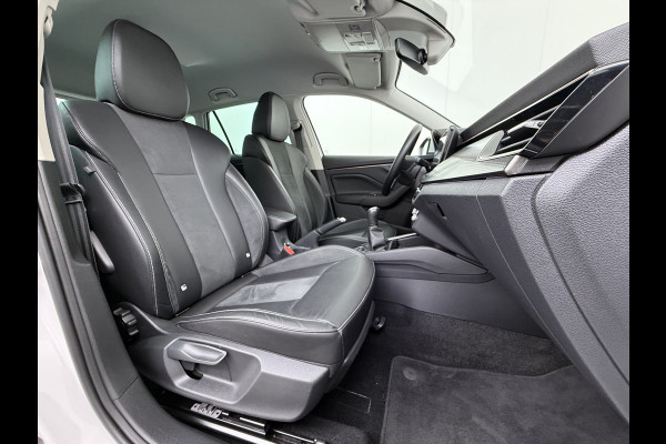 Škoda Kamiq T 111pk 1/2 Leer+Elek.Stoel+Verwarmd Apple Camera Android Auto Navi Ecc Camera Cruise Control Pdc Business Edition Draadloze Tel.lader Lmv 16" Isofix Voorruitverwarming DAB Led 1e Eigenaar Origineel Nederlandse Auto