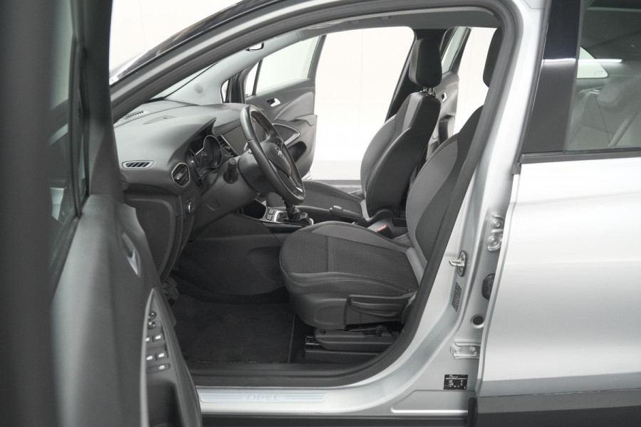 Opel Crossland X 130 Turbo Innovation | Camera | Dodehoekdetectie | Apple Carplay | Navigatie
