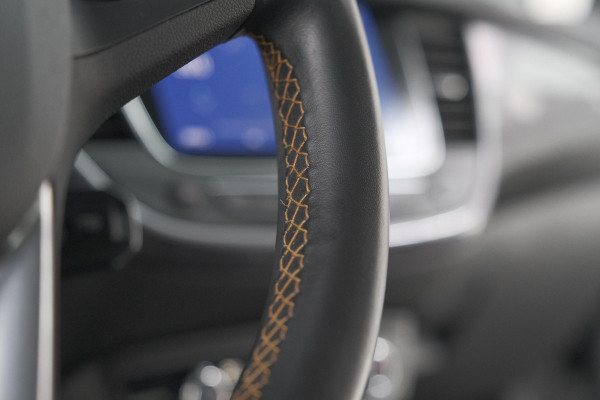 Opel Crossland X 130 Turbo Innovation | Camera | Dodehoekdetectie | Apple Carplay | Navigatie
