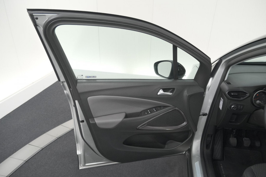 Opel Crossland X 130 Turbo Innovation | Camera | Dodehoekdetectie | Apple Carplay | Navigatie