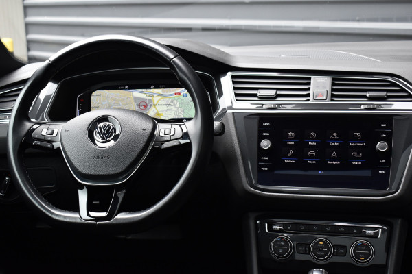Volkswagen Tiguan 1.5 TSI R-Line | Pano | ACC | Virtual Cockpit | Camera | LED plus |