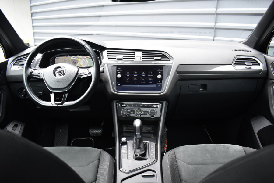 Volkswagen Tiguan 1.5 TSI R-Line | Pano | ACC | Virtual Cockpit | Camera | LED plus |