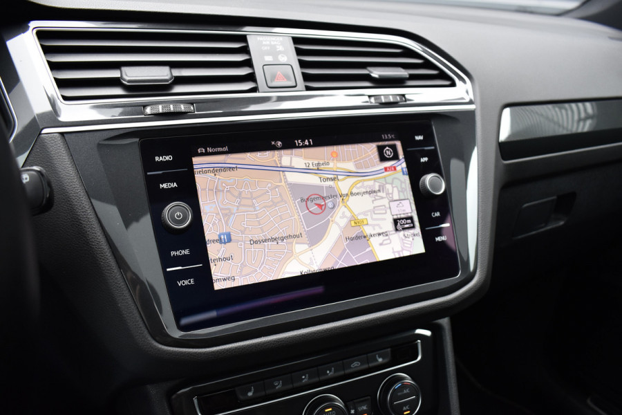Volkswagen Tiguan 1.5 TSI R-Line | Pano | ACC | Virtual Cockpit | Camera | LED plus |