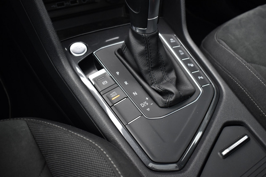 Volkswagen Tiguan 1.5 TSI R-Line | Pano | ACC | Virtual Cockpit | Camera | LED plus |