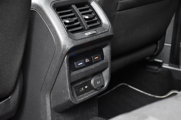 Volkswagen Tiguan 1.5 TSI R-Line | Pano | ACC | Virtual Cockpit | Camera | LED plus |