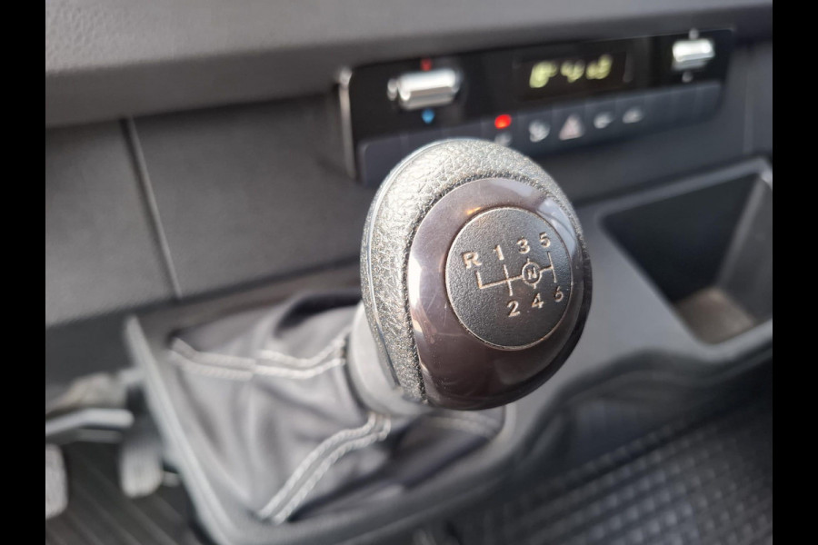 Mercedes-Benz Sprinter 311 2.2 CDI L2H2 AIRCO / CAMERA / 3 ZITS / DEALER ONDERHOUDEN / NAVI
