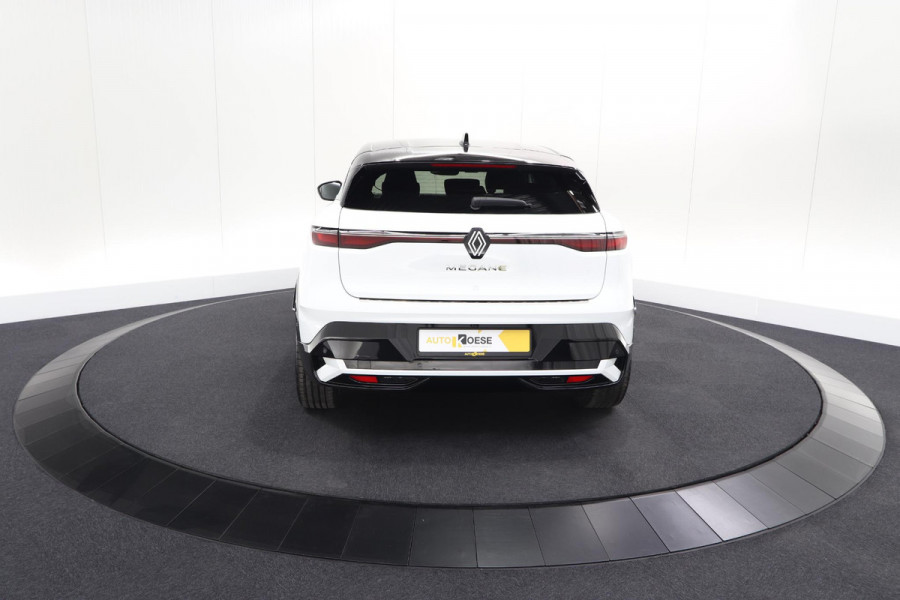 Renault Mégane E-Tech EV60 Optimum Charge Iconic | Adaptieve Cruise Control | Camera | Dodehoekdetectie | Massagefunctie