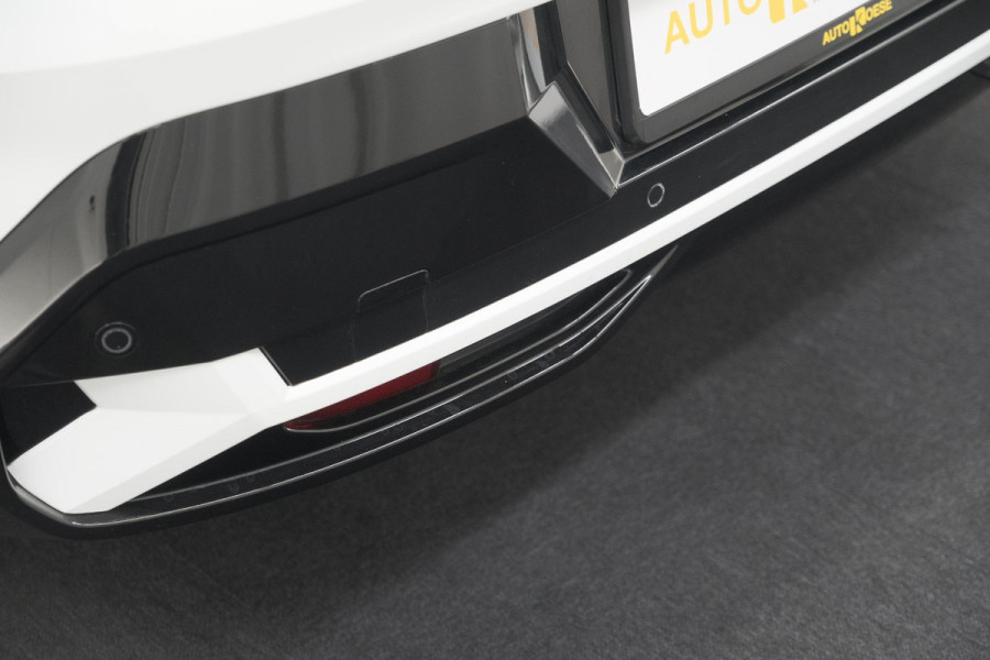 Renault Mégane E-Tech EV60 Optimum Charge Iconic | Adaptieve Cruise Control | Camera | Dodehoekdetectie | Massagefunctie