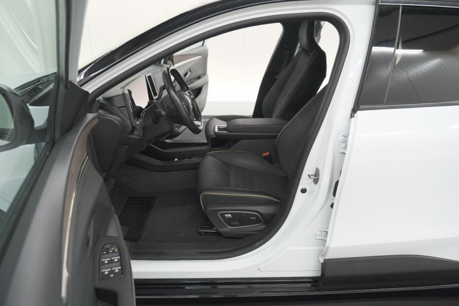Renault Mégane E-Tech EV60 Optimum Charge Iconic | Adaptieve Cruise Control | Camera | Dodehoekdetectie | Massagefunctie