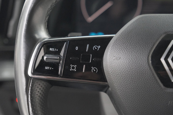 Renault Mégane E-Tech EV60 Optimum Charge Iconic | Adaptieve Cruise Control | Camera | Dodehoekdetectie | Massagefunctie