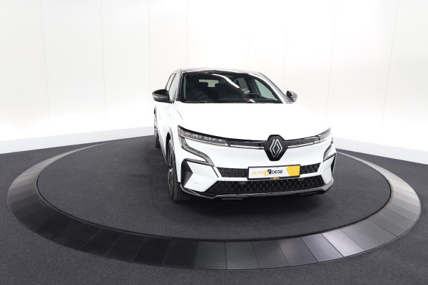 Renault Mégane E-Tech EV60 Optimum Charge Iconic | Adaptieve Cruise Control | Camera | Dodehoekdetectie | Massagefunctie