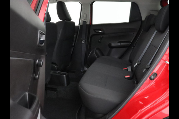 Suzuki Swift 1.2 Select Smart Hybrid | Stoelverwarming | Carplay | Camera | Airco | Cruise control | Bluetooth | Getint glas