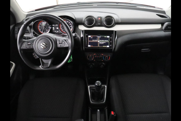 Suzuki Swift 1.2 Select Smart Hybrid | Stoelverwarming | Carplay | Camera | Airco | Cruise control | Bluetooth | Getint glas