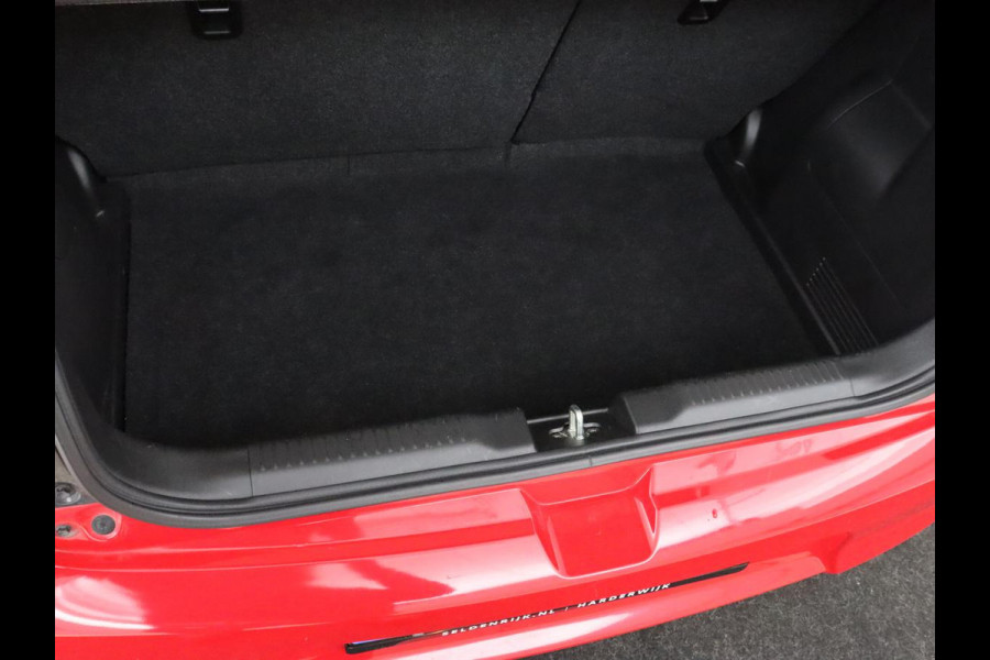 Suzuki Swift 1.2 Select Smart Hybrid | Stoelverwarming | Carplay | Camera | Airco | Cruise control | Bluetooth | Getint glas