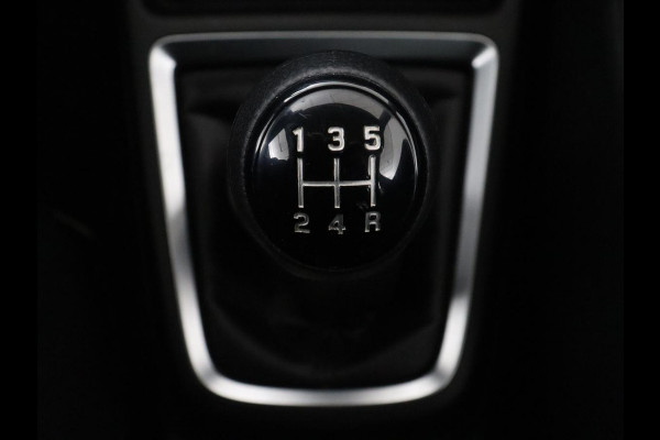 Suzuki Swift 1.2 Select Smart Hybrid | Stoelverwarming | Carplay | Camera | Airco | Cruise control | Bluetooth | Getint glas