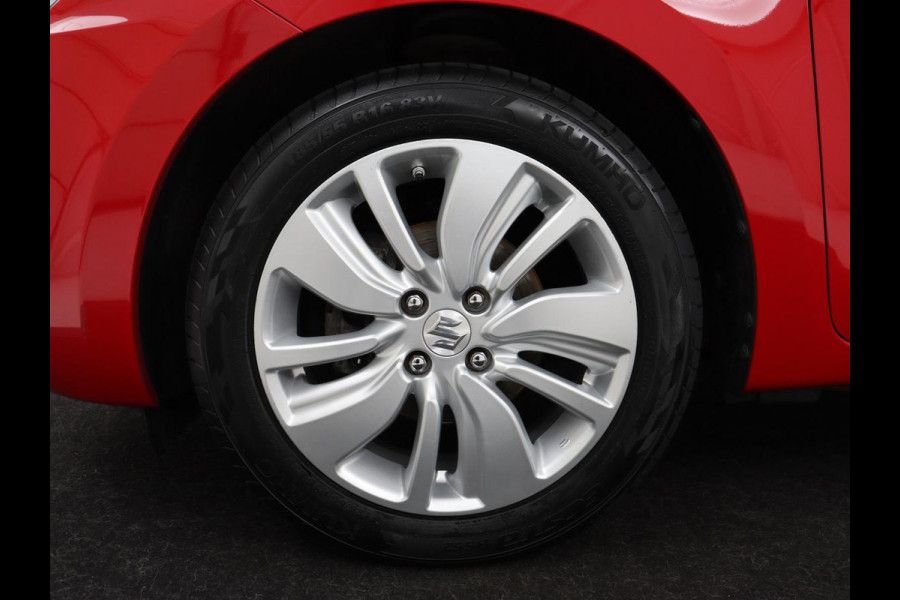 Suzuki Swift 1.2 Select Smart Hybrid | Stoelverwarming | Carplay | Camera | Airco | Cruise control | Bluetooth | Getint glas