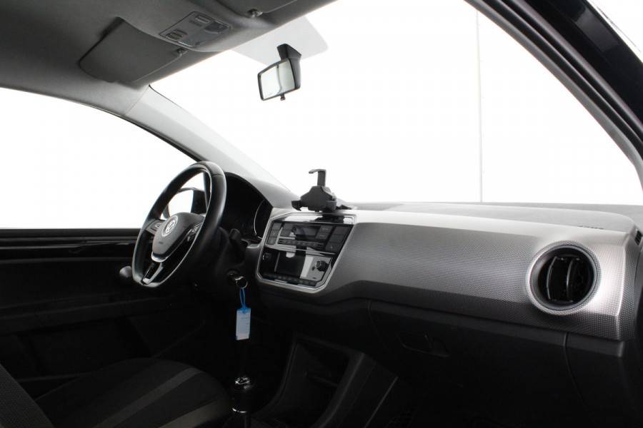 Volkswagen up! 1.0 BMT high > 75pk!/Cruise control/Stoelverwarming/LM velgen