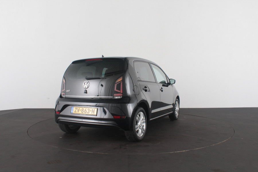 Volkswagen up! 1.0 BMT high > 75pk!/Cruise control/Stoelverwarming/LM velgen