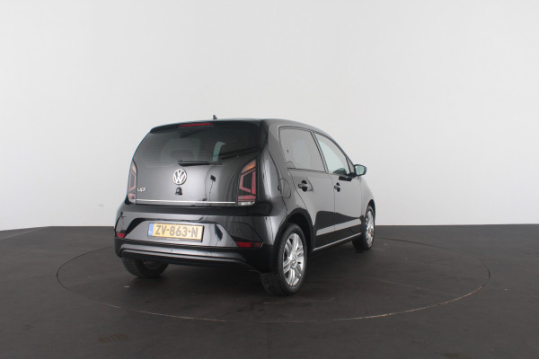 Volkswagen up! 1.0 BMT high > 75pk!/Cruise control/Stoelverwarming/LM velgen