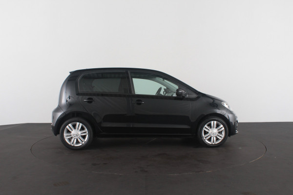 Volkswagen up! 1.0 BMT high > 75pk!/Cruise control/Stoelverwarming/LM velgen