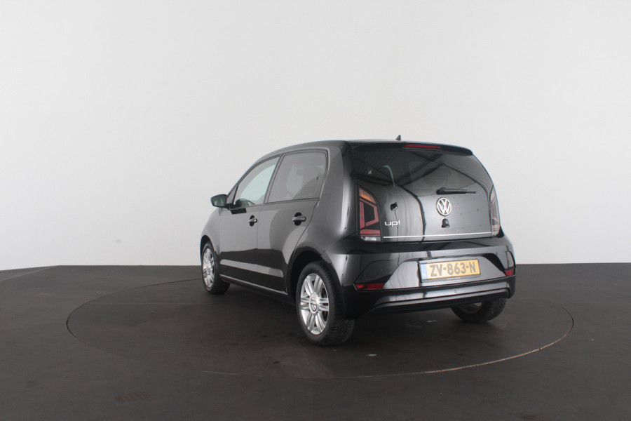 Volkswagen up! 1.0 BMT high > 75pk!/Cruise control/Stoelverwarming/LM velgen