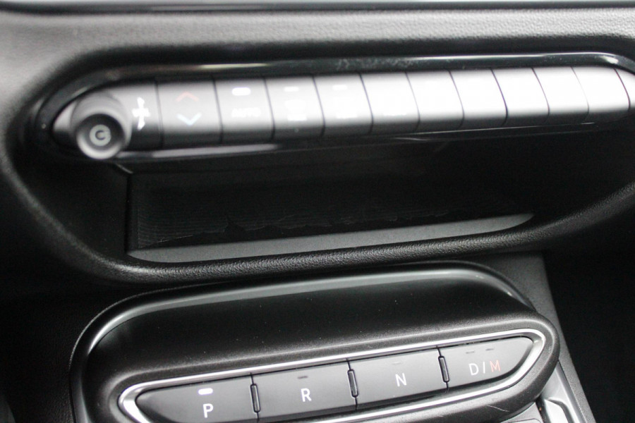 Fiat 600 1.2 Hybrid 110PK AUTOMAAT URBAN | STOEL/VOORRUIT VERWARMING | KEYLESS ENTRY/START | 17" LICHTEMATELN VELGEN | DRAADLOZE TELEFOONLADER | DRAADLOZE APPLE CARPLAY/ANDROID AUTO | NAVIGATIE | DAB+ RADIO | PARKEERSENSOREN VOOR + ACHTER | ACHTERUITRIJ CAMERA | CRUISE CONTROL | LED KOPLAMPEN |