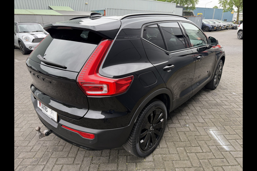 Volvo XC40 1.5 T4 Plug-in hybrid Ultimate Dark (Elektrisch Schuifdak - Trekhaak - Harman/Kardon - Leder incl verwarming/geheugen - Elektris