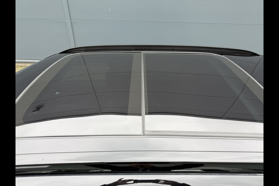 Volvo XC40 1.5 T4 Plug-in hybrid Ultimate Dark (Elektrisch Schuifdak - Trekhaak - Harman/Kardon - Leder incl verwarming/geheugen - Elektris