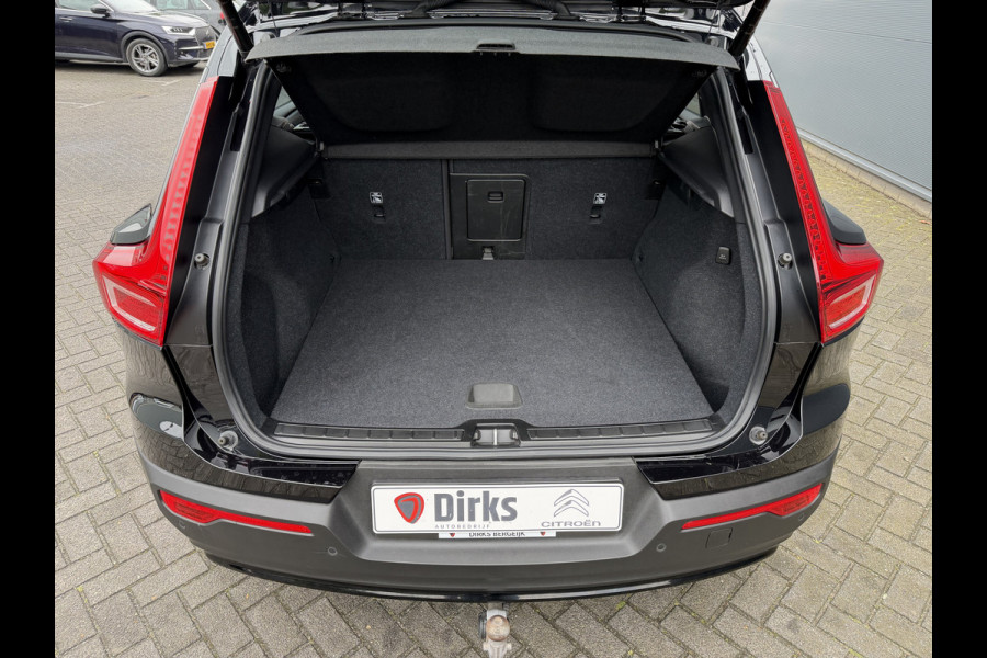 Volvo XC40 1.5 T4 Plug-in hybrid Ultimate Dark (Elektrisch Schuifdak - Trekhaak - Harman/Kardon - Leder incl verwarming/geheugen - Elektris